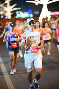 BIB: 26862
                            <button type="button" onclick="openModal(23212732)" class="btn btn-primary btn-sm float-right btn-popup" data-toggle="modal" data-target=".modal-high-quality">
                        <i class="fas fa-shopping-cart"></i> Add to Cart
                    </button>
                                            <button type="button" onclick="isThisMe(23212732, true)" class="btn btn-success btn-sm float-right btn-popup btn-isme hidden" data-toggle="tooltip" data-placement="bottom" title="นี่คือรูปของคุณใช่ไหม คลิกที่นี่เพื่อเอาเข้าอัลบั้ม">
                        <i class="fas fa-plus"></i> Add to album
                    </button>
                    <button type="button" onclick="isThisMe(23212732, false)" class="btn btn-warning btn-sm float-right btn-popup btn-isnotme hidden">
                        <i class="fas fa-ban"></i> Remove from album
                    </button>